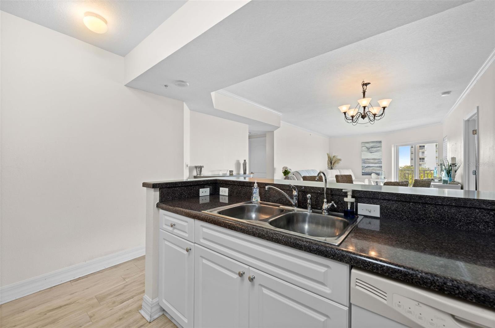 SEAVIEW PLACE - Residential