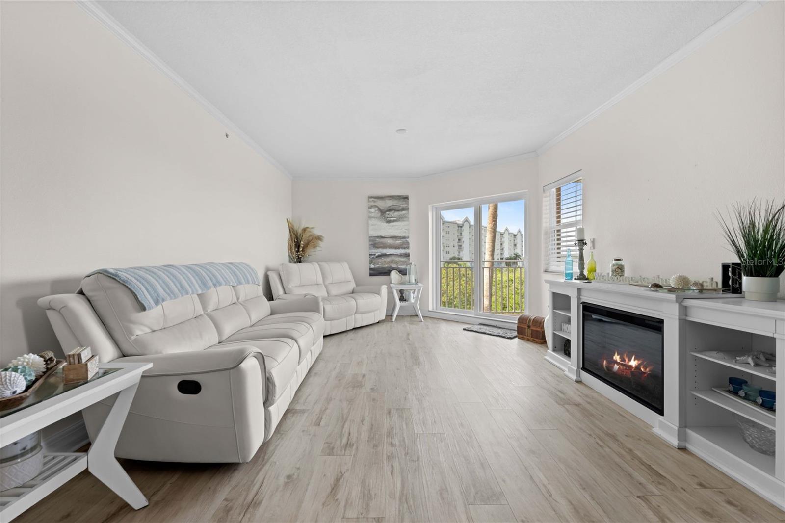 SEAVIEW PLACE - Residential