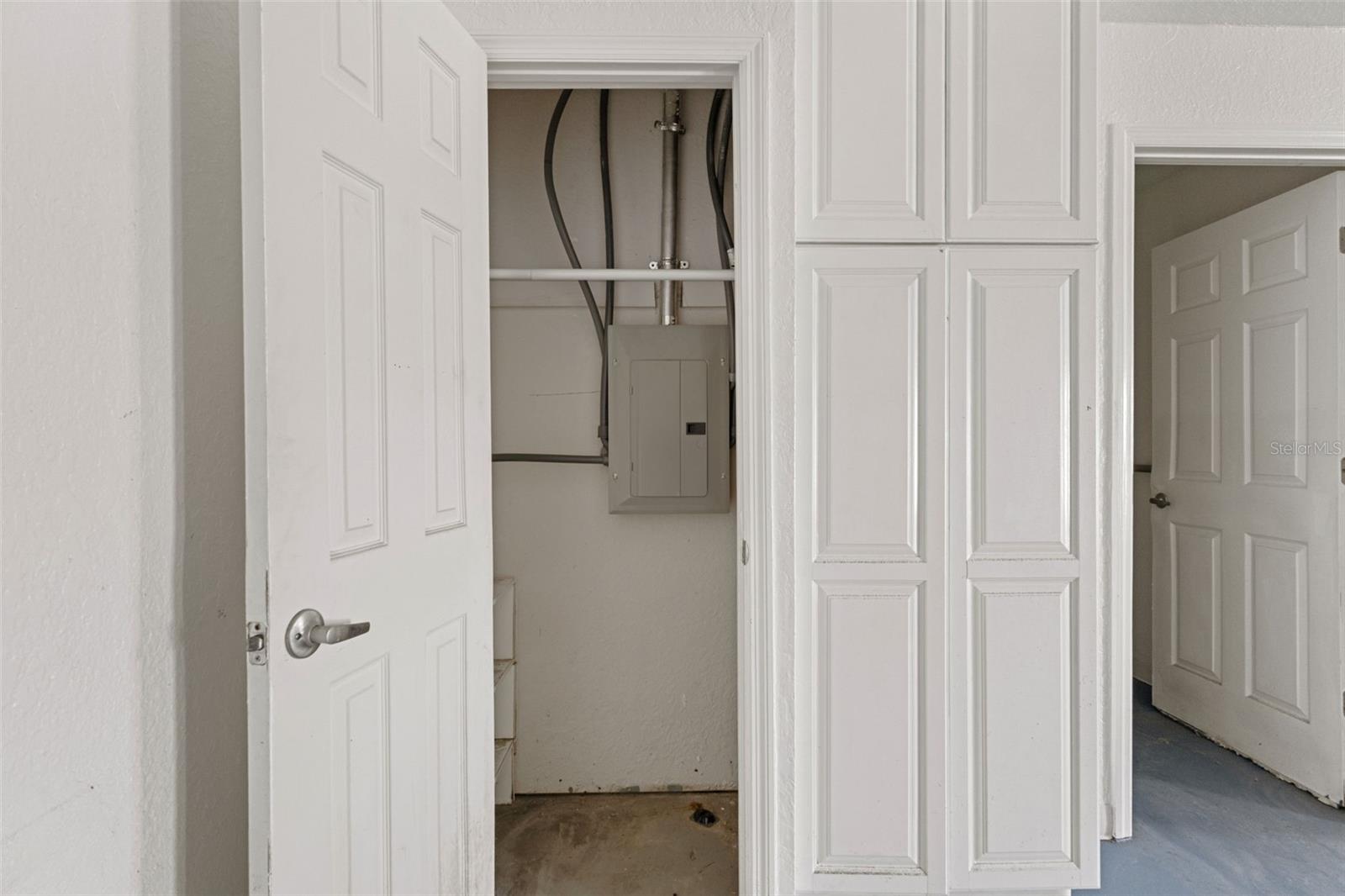 TIDEWATER COMM CENTER - Commercial Sale