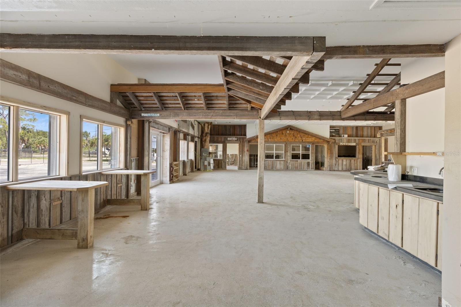 TIDEWATER COMM CENTER - Commercial Sale