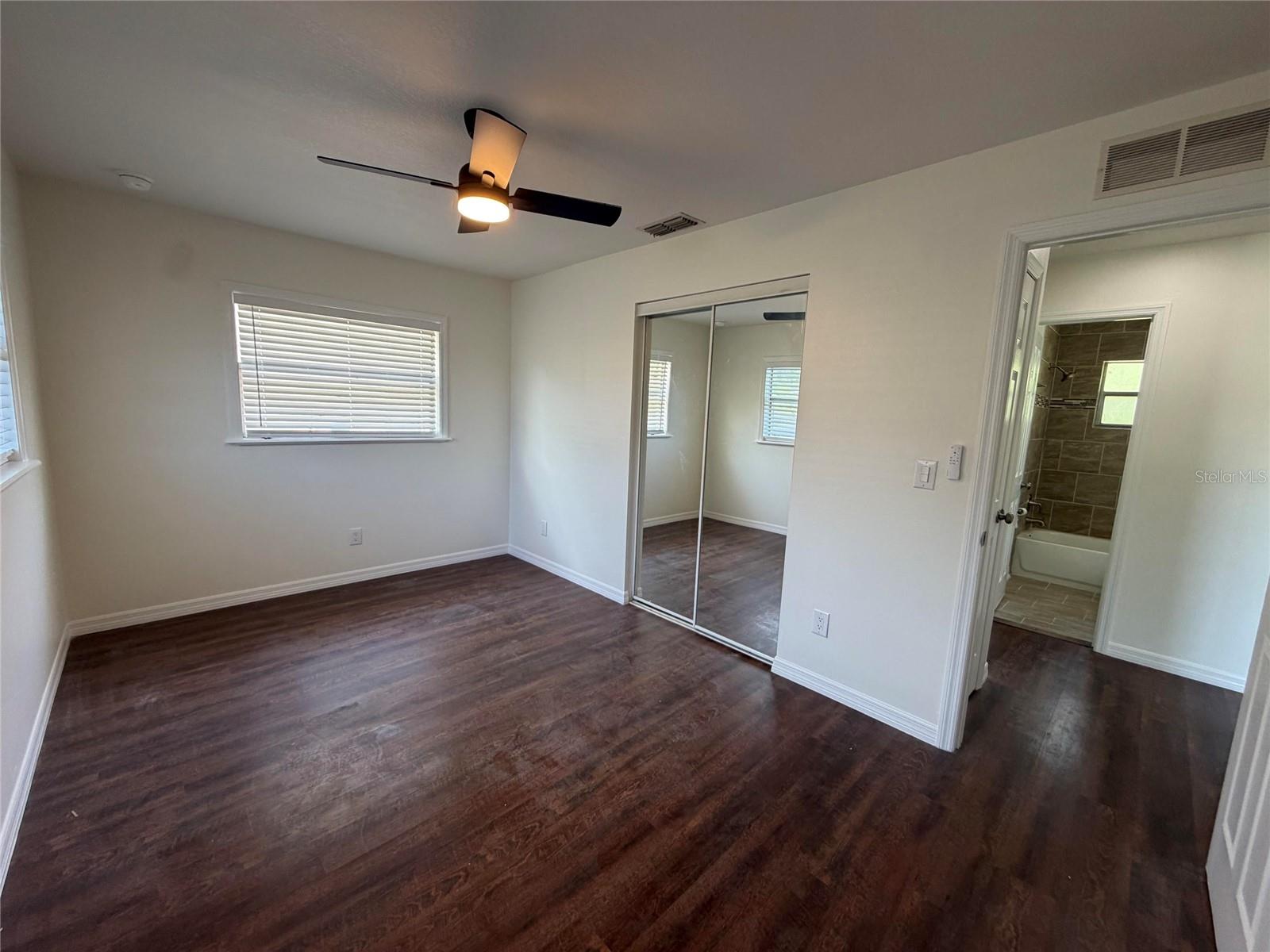 PARK LAKE ESTATES - Residential Lease