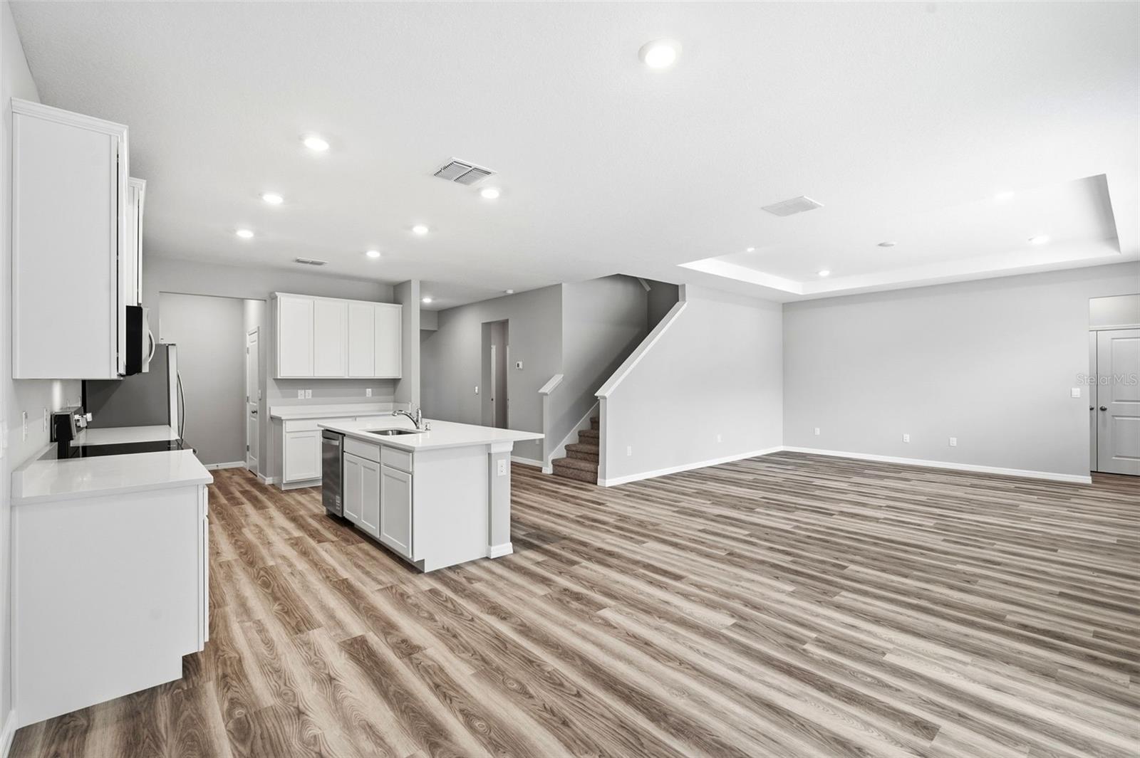 ANGELINE PH 4A - Residential Lease