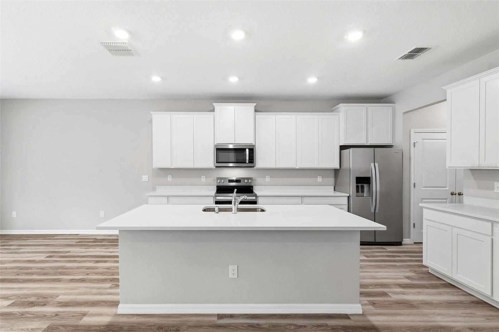 ANGELINE PH 4A - Residential Lease