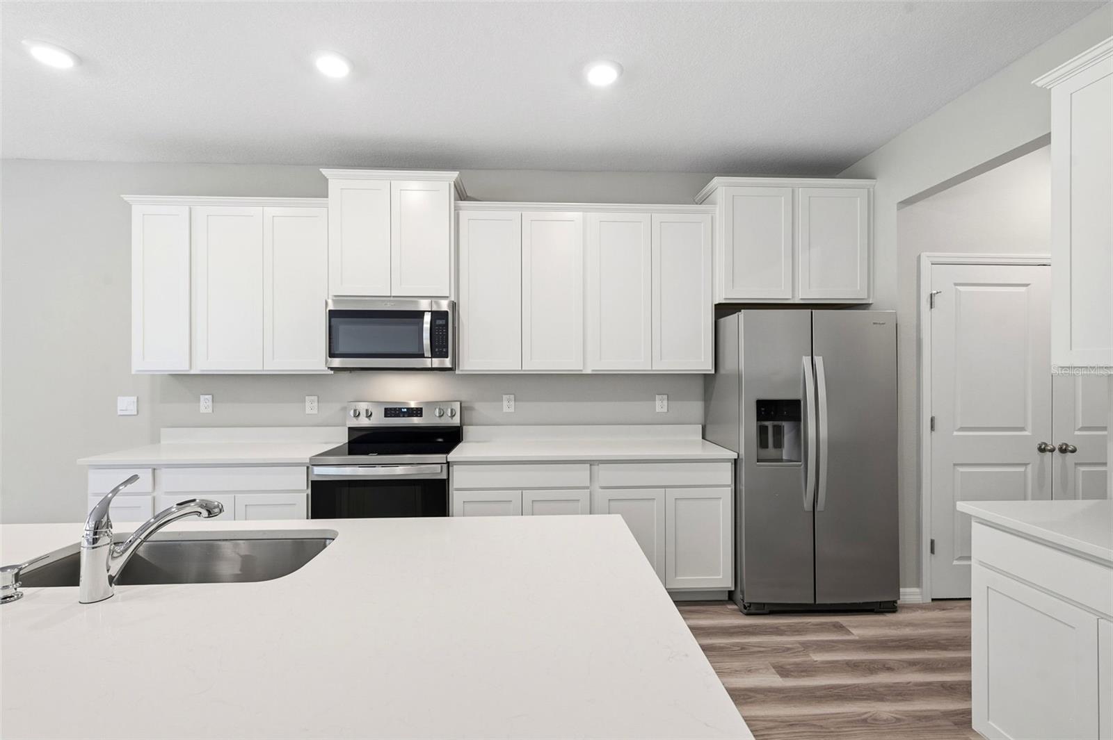 ANGELINE PH 4A - Residential Lease