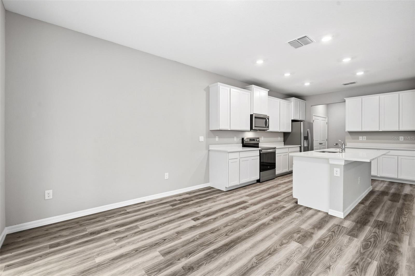 ANGELINE PH 4A - Residential Lease
