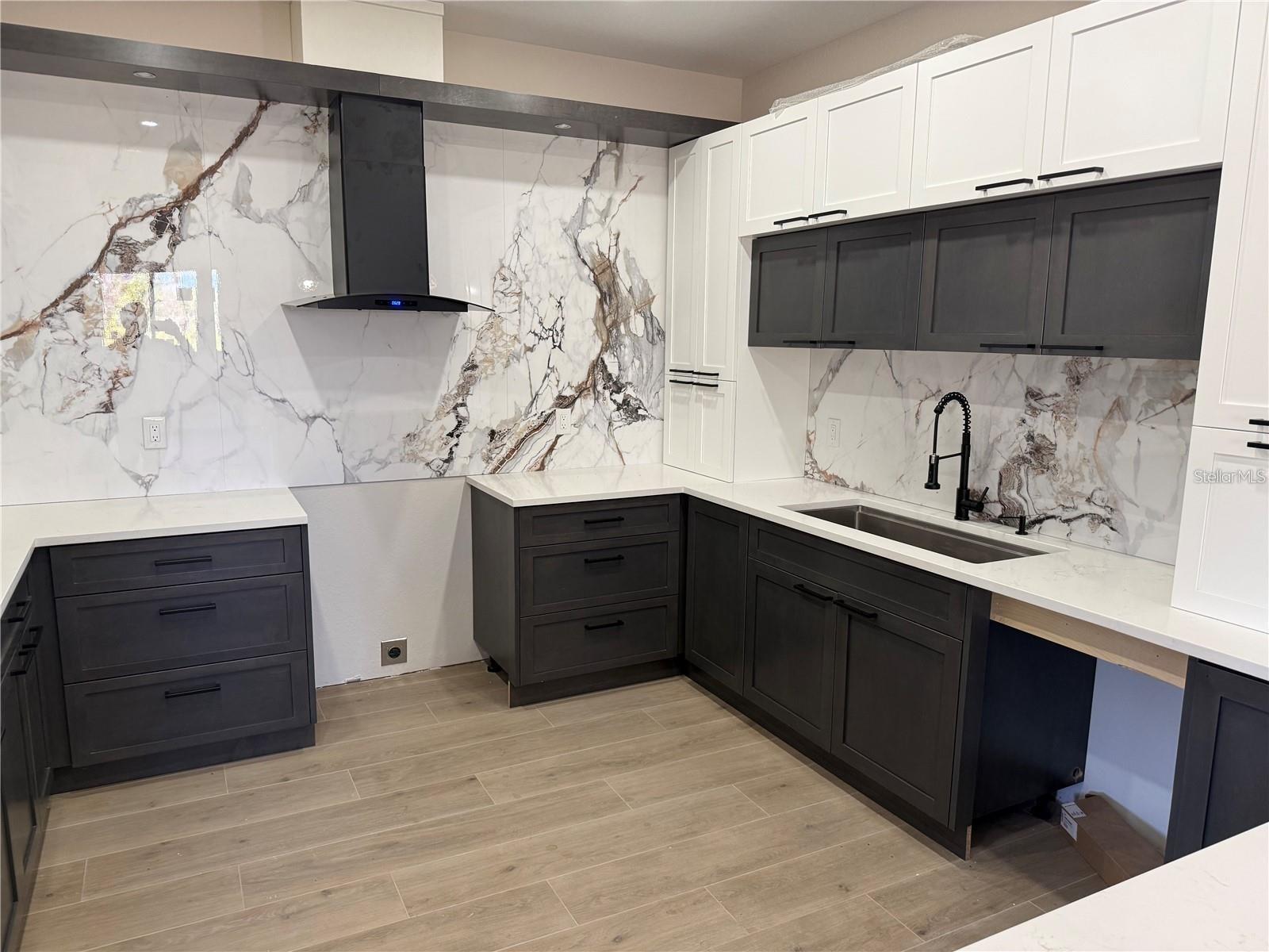 ROTONDA SANDS - Residential