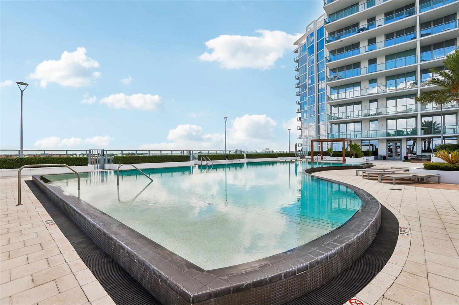 MARINA POINTE EAST A CONDOMINIUM - Residential