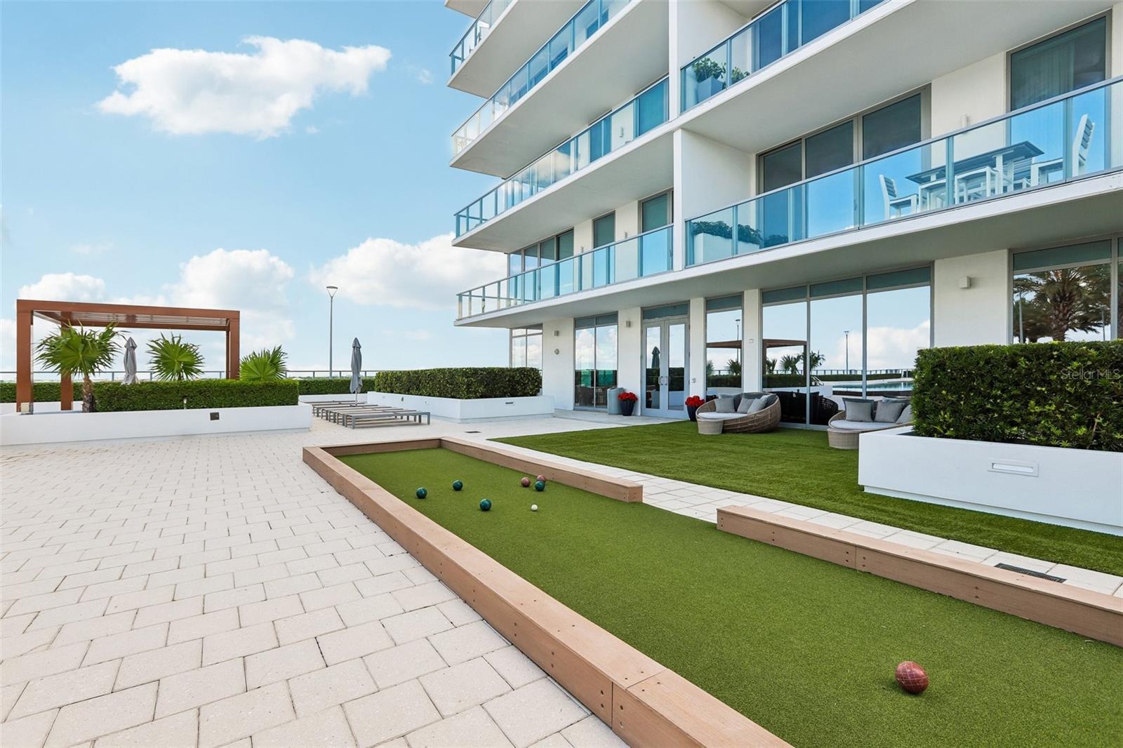 MARINA POINTE EAST A CONDOMINIUM - Residential