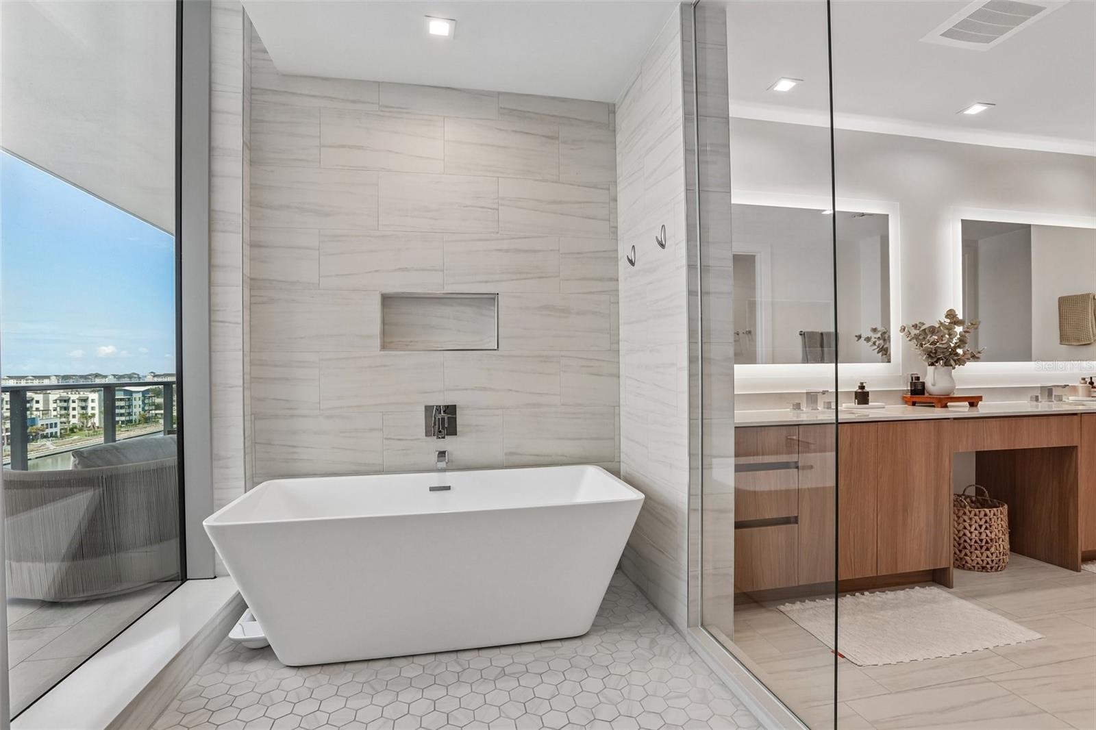 MARINA POINTE EAST A CONDOMINIUM - Residential