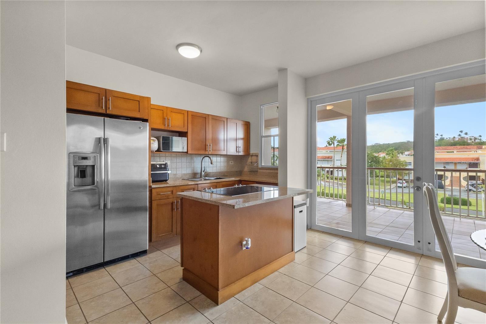 HARBOUR LAKES - Residential