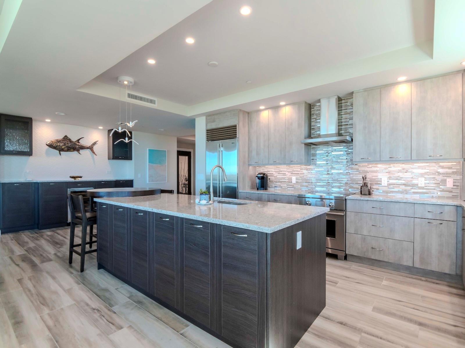 SUNSET POINTE AT COLLANY KEY II CONDO - Residential