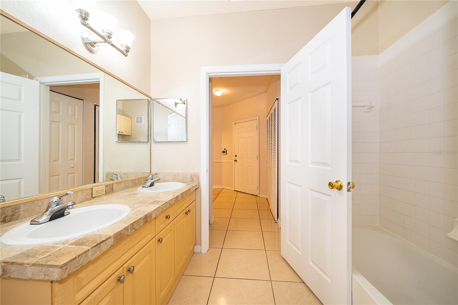 MOSAIC/MILLENIA - Residential