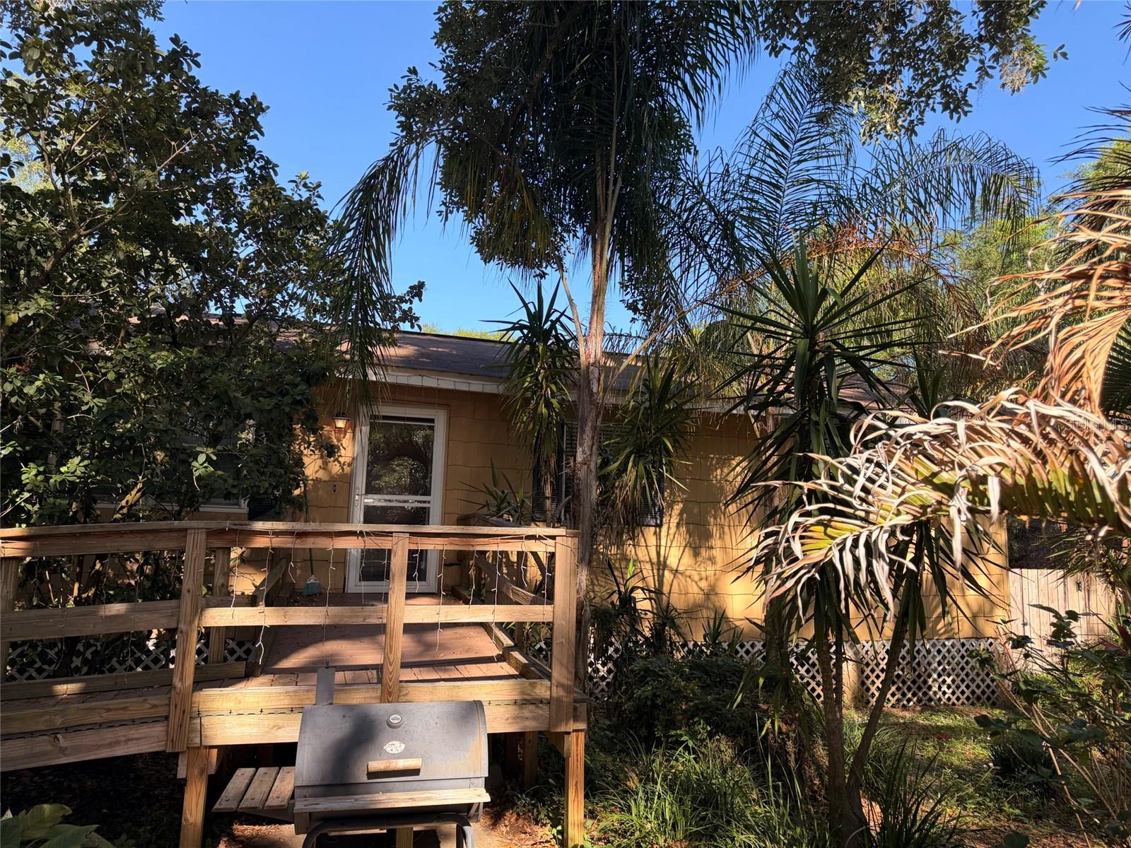 Unique Opportunity in Lutz! This charming Home Situated on 0.23 acres of land, the property offers flexibility and convenience. Located in Flood Zone X (no flood insurance required), zoned RSC-6 (single family ) Key highlights include no HOA restrictions; making it an excellent opportunity personal residence, a rental property or an Airbnb investment. The prime location places you just minutes from the VA Hospital, USF, Busch Gardens, MOSI, downtown Tampa, shopping, dining, and major highways, offering both convenience and value. Whether you’re looking to invest or create a flexible live/work space this property presents endless potential.