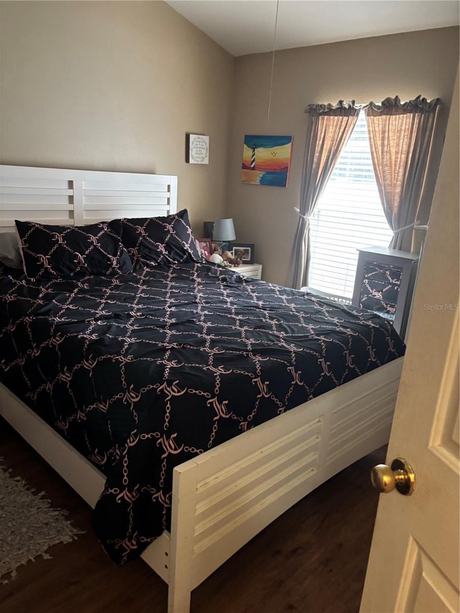 NORTHWOOD - Residential