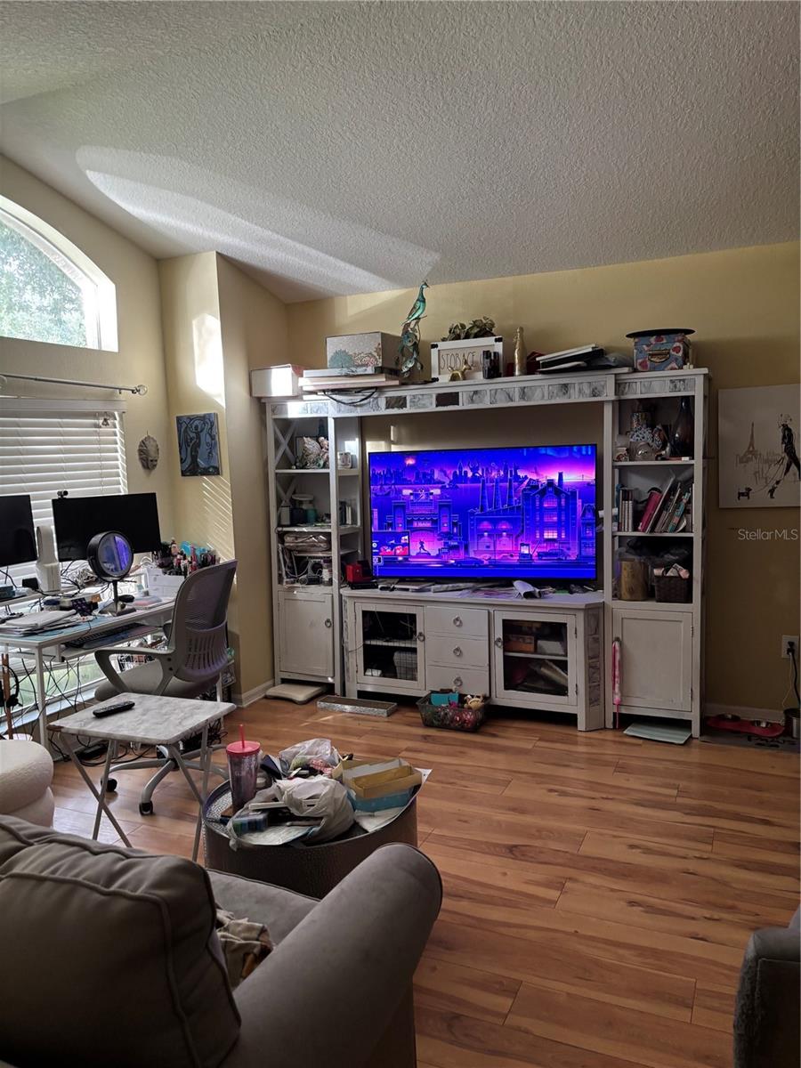 NORTHWOOD - Residential