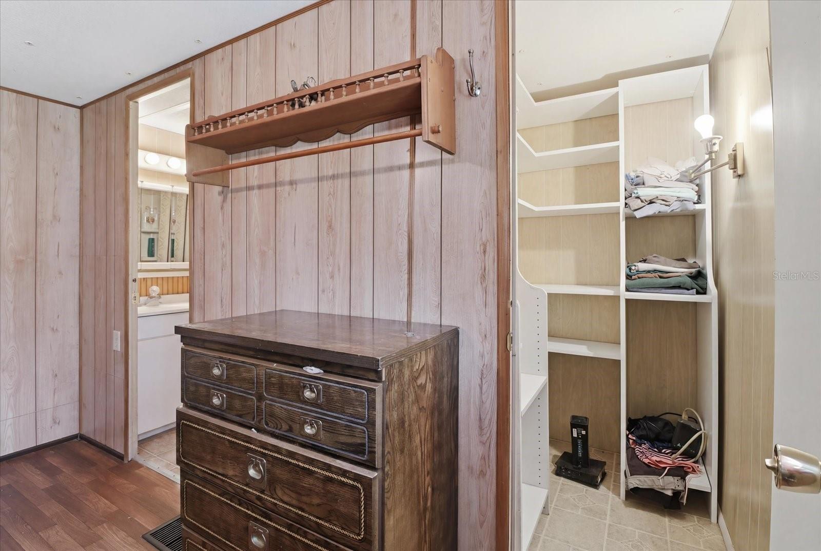 POTTERFIELD GARDEN AC - JJJ - Residential