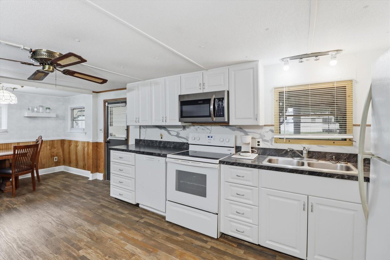 POTTERFIELD GARDEN AC - JJJ - Residential