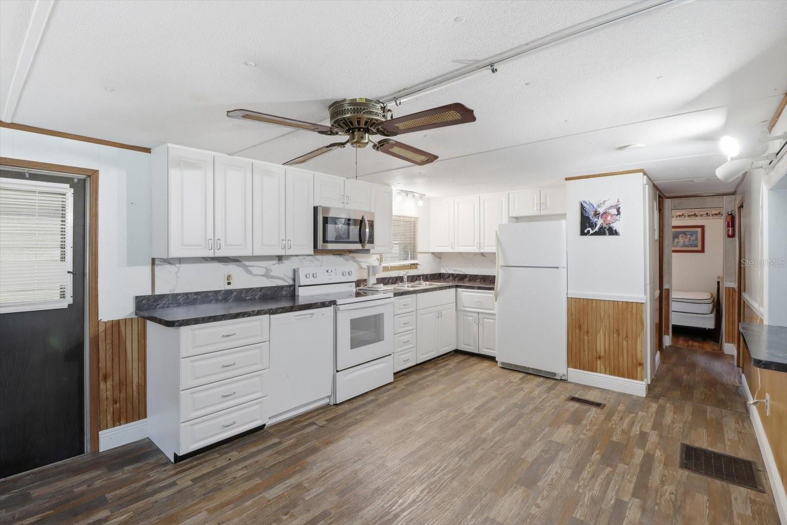 POTTERFIELD GARDEN AC - JJJ - Residential