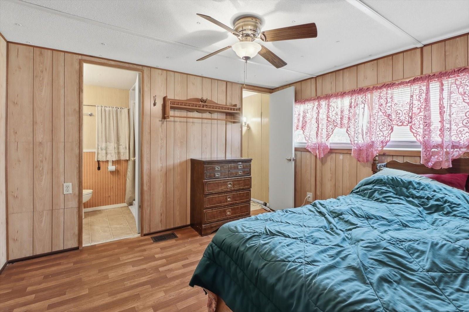 POTTERFIELD GARDEN AC - JJJ - Residential
