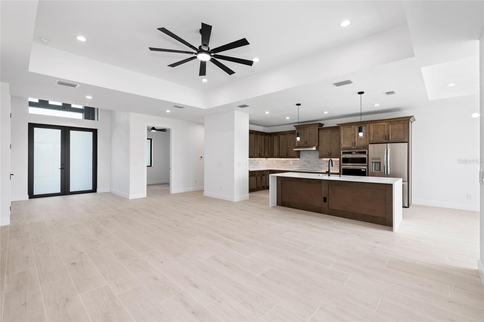 ROTONDA WEST PINE VALLEY - Residential