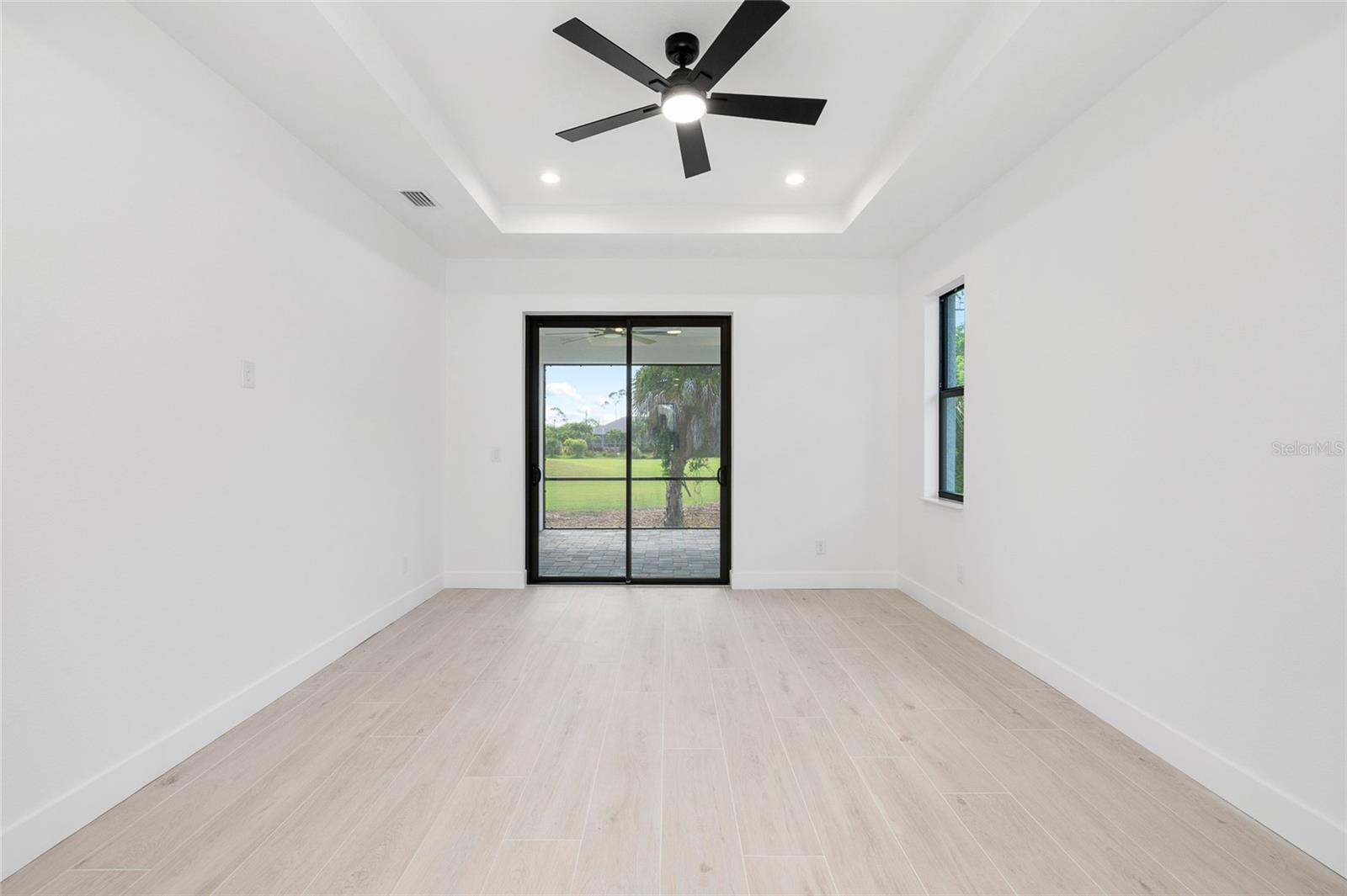 ROTONDA WEST PINE VALLEY - Residential