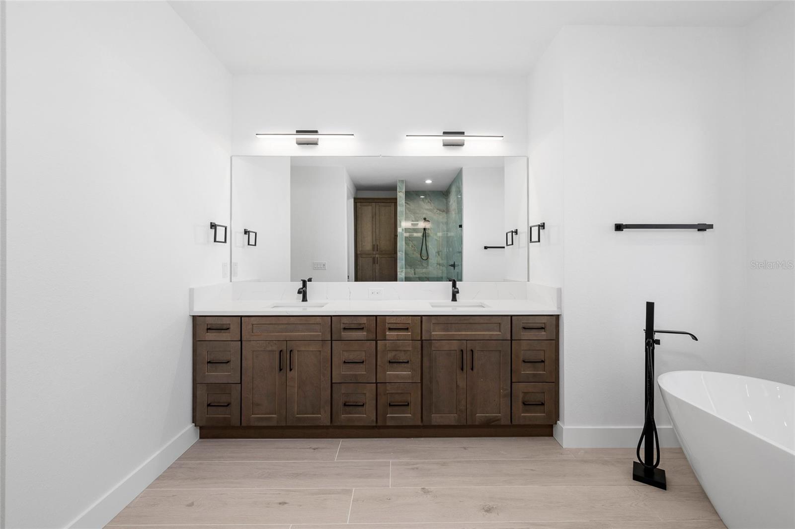 ROTONDA WEST PINE VALLEY - Residential