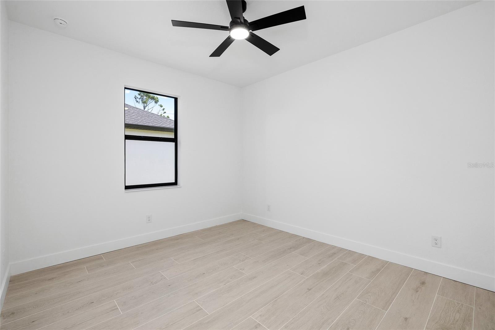 ROTONDA WEST PINE VALLEY - Residential