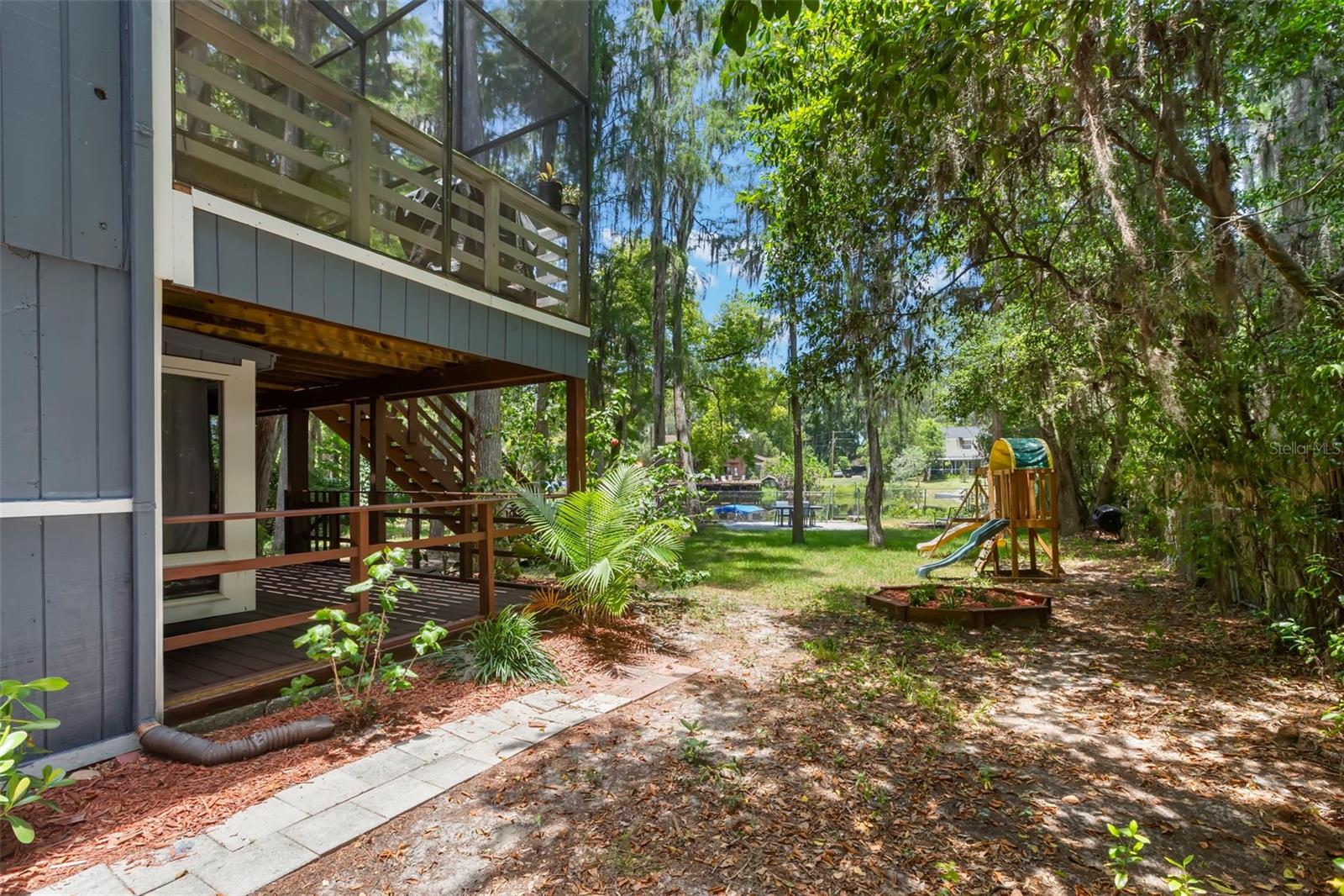 MOON LAKE ESTATES - Residential