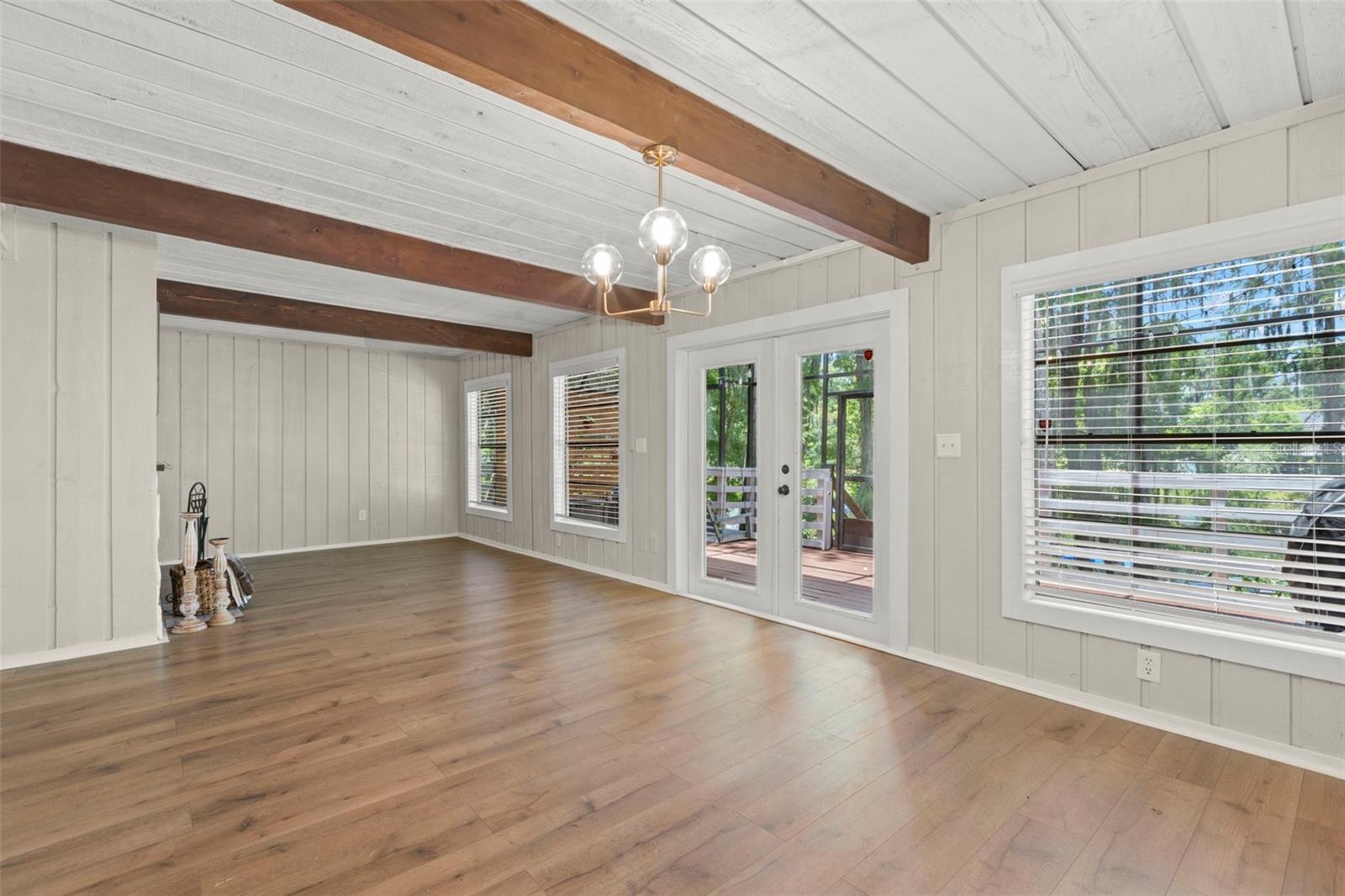 MOON LAKE ESTATES - Residential