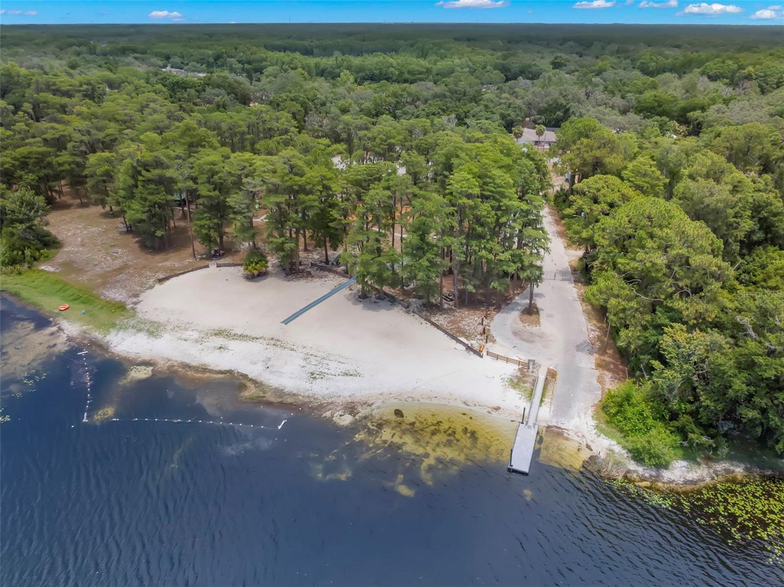 MOON LAKE ESTATES - Residential