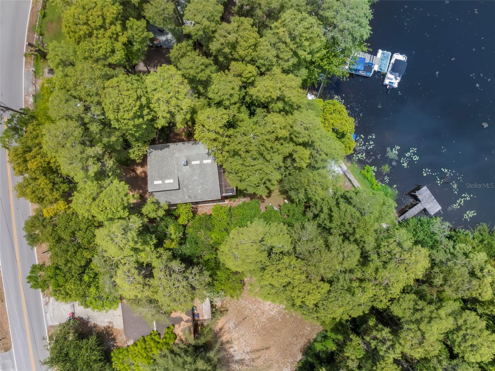MOON LAKE ESTATES - Residential