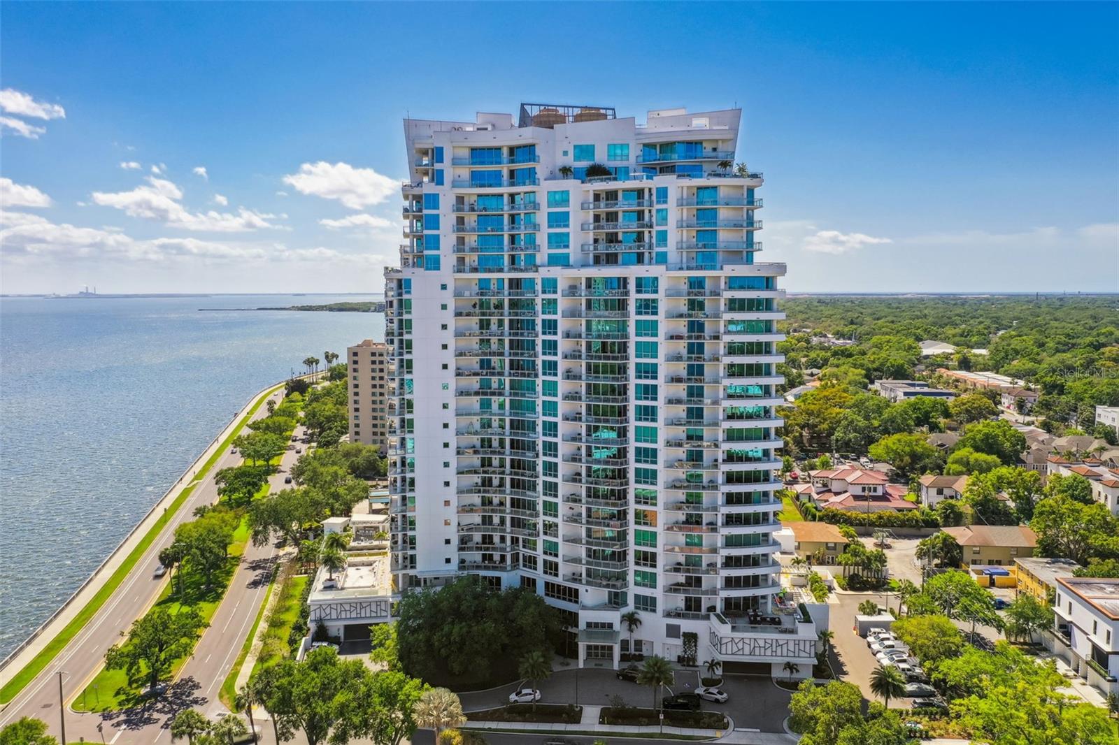 VIRAGE BAYSHORE - Residential