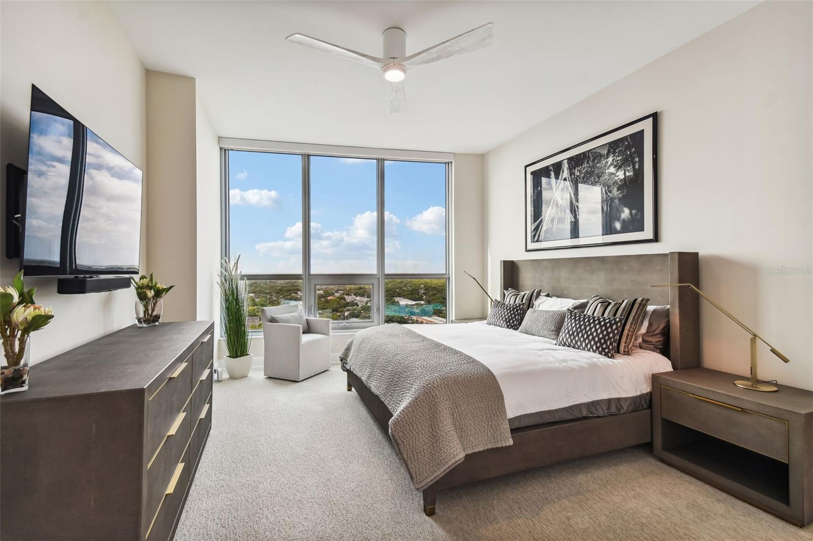 VIRAGE BAYSHORE - Residential