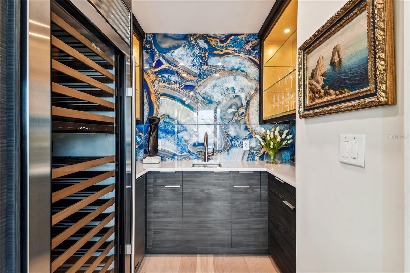 VIRAGE BAYSHORE - Residential