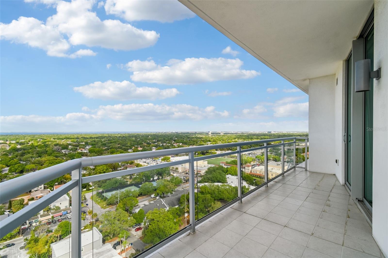 VIRAGE BAYSHORE - Residential