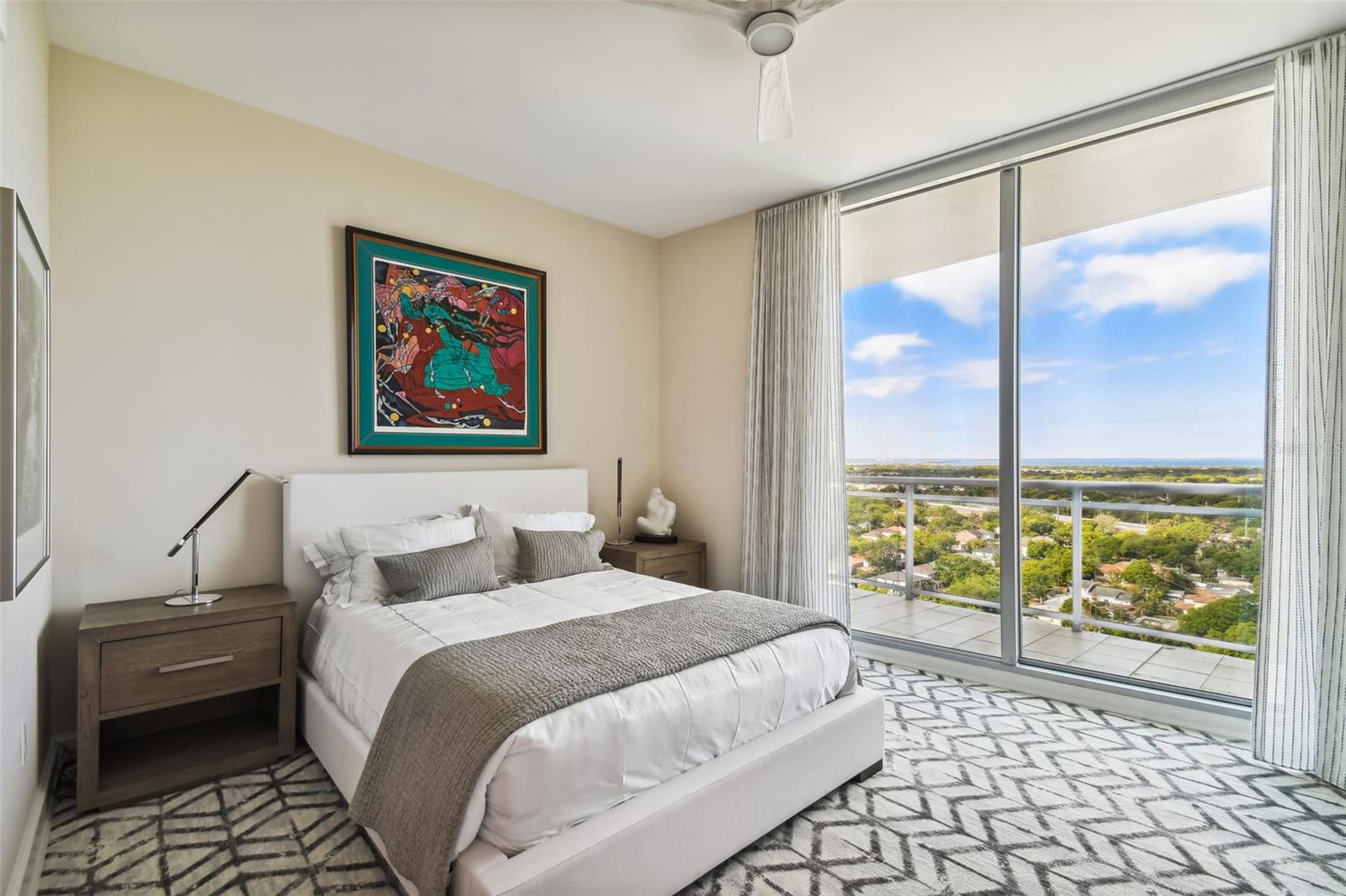 VIRAGE BAYSHORE - Residential