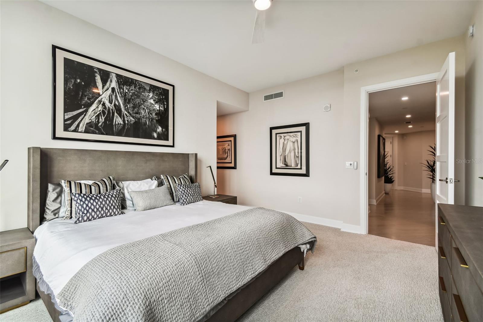 VIRAGE BAYSHORE - Residential