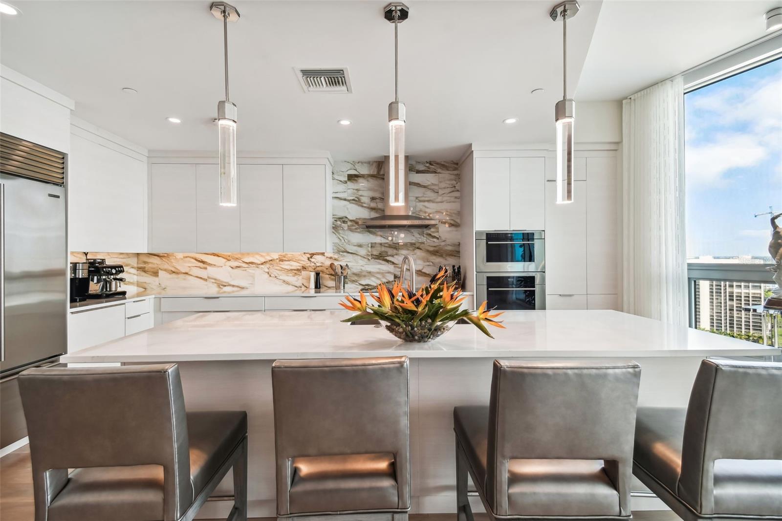 VIRAGE BAYSHORE - Residential