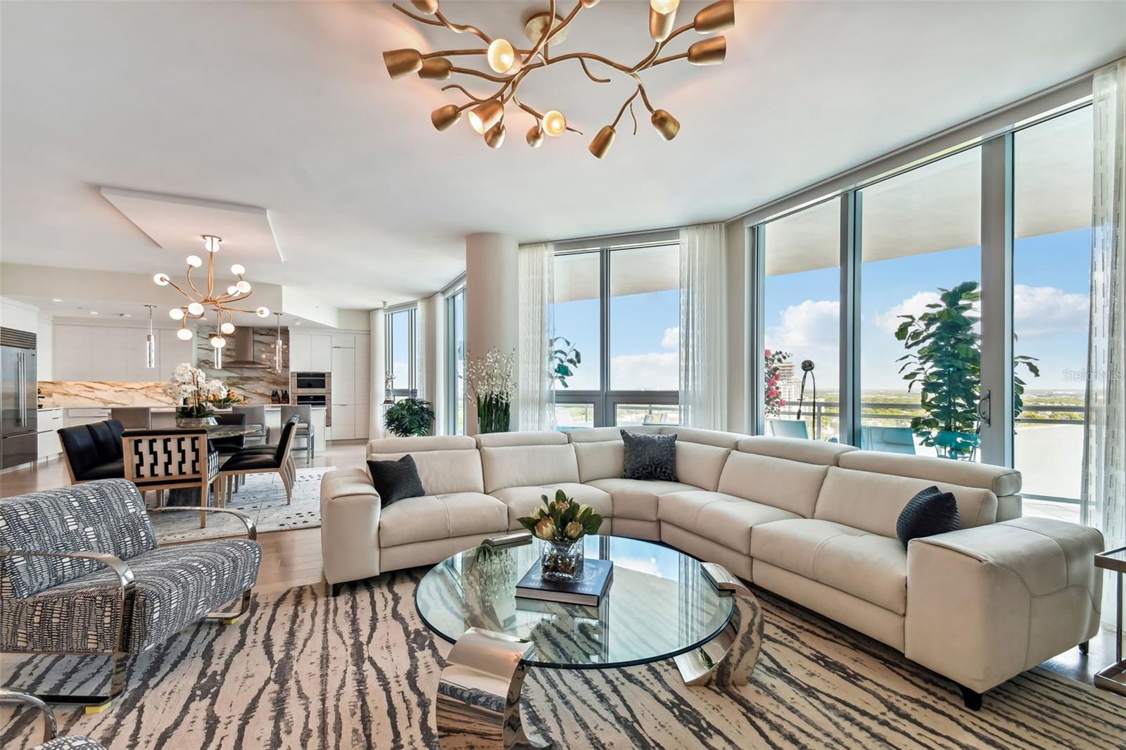VIRAGE BAYSHORE - Residential