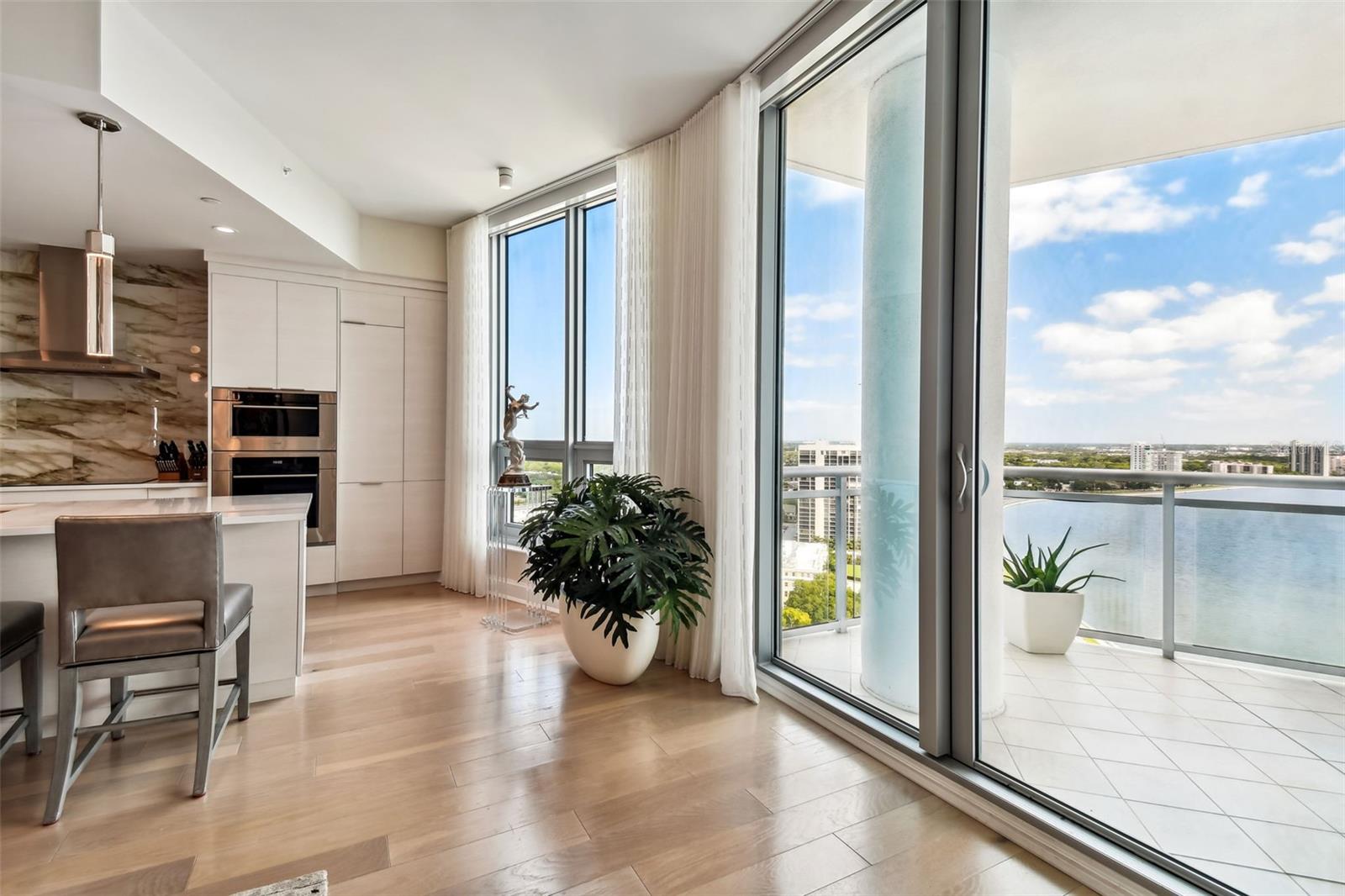 VIRAGE BAYSHORE - Residential