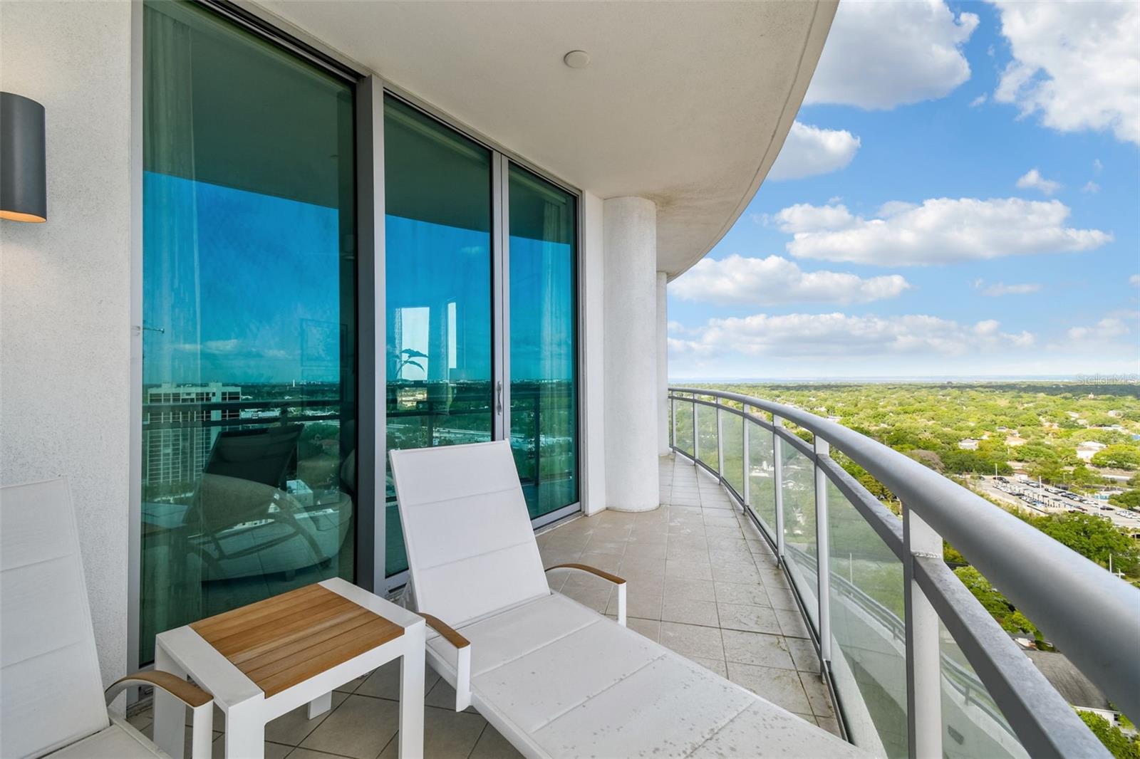 VIRAGE BAYSHORE - Residential