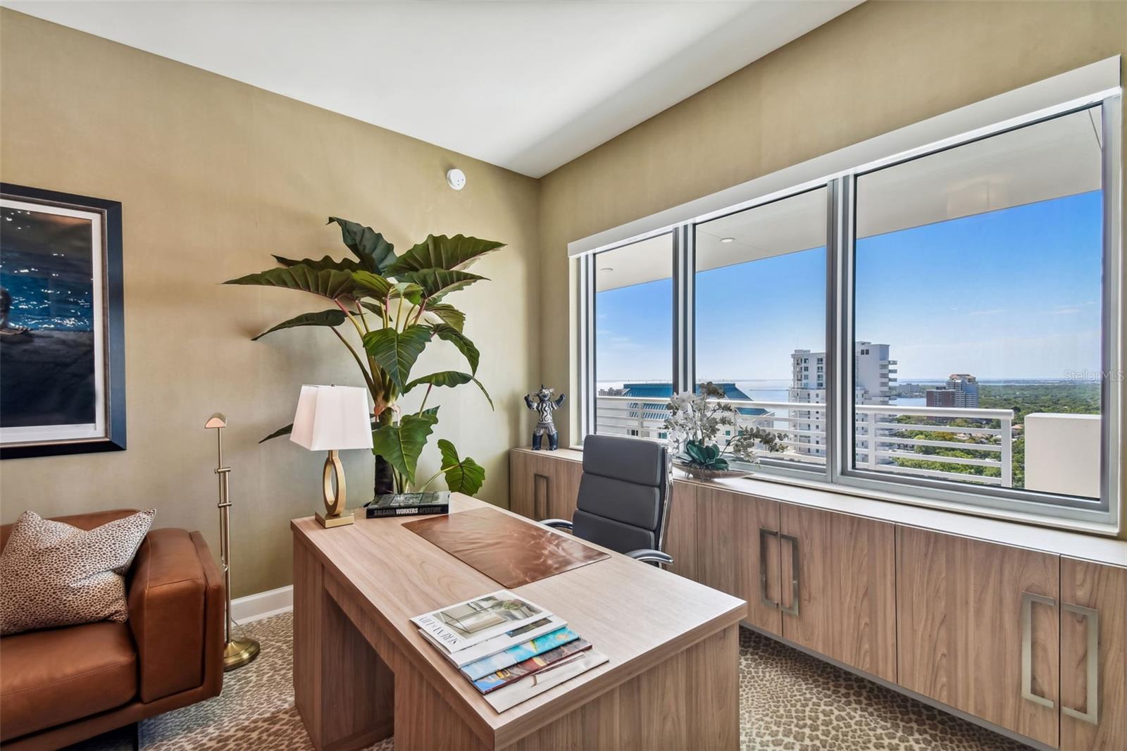 VIRAGE BAYSHORE - Residential