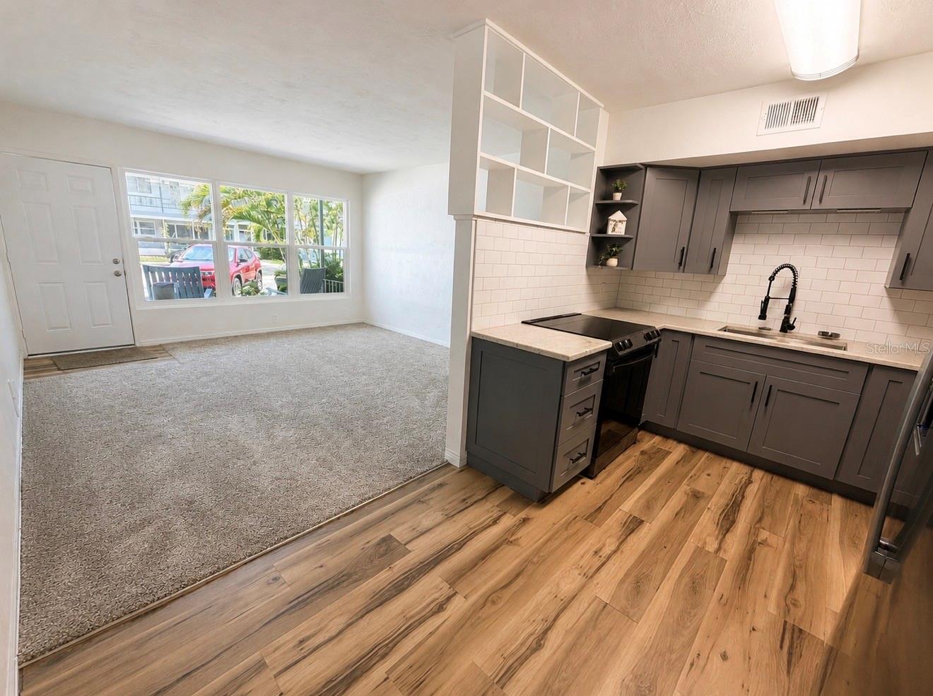 CLEARVIEW OAKS PARADISE - Residential