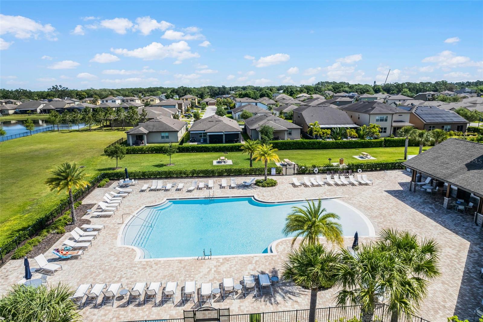 LAKESHORE AT NARCOOSSEE PH 1 - Residential