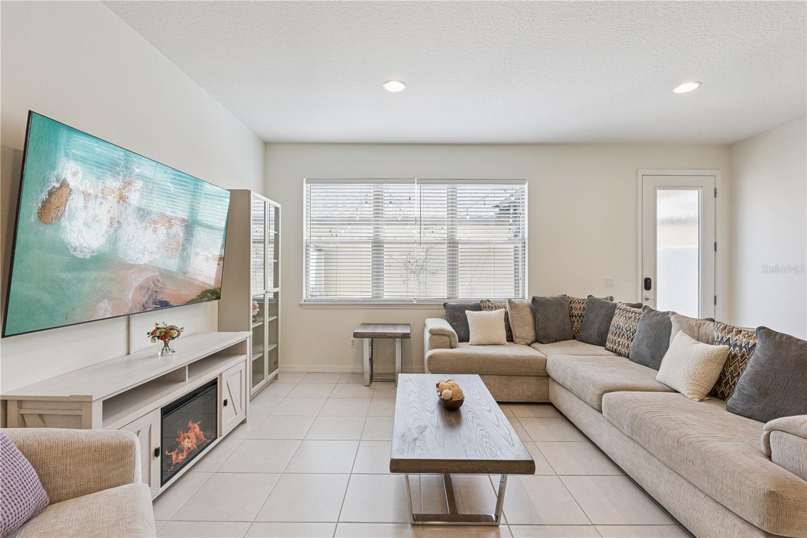LAKESHORE AT NARCOOSSEE PH 1 - Residential