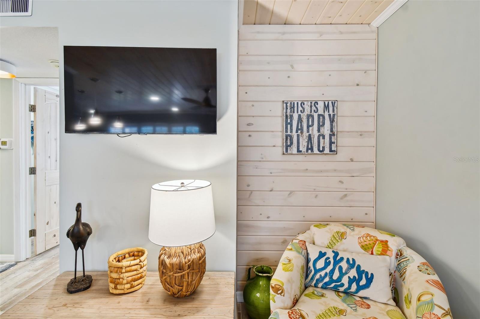 VELVET CLOAKE CONDO - Residential