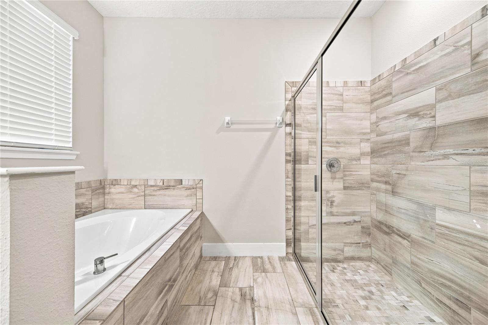 REUNION WEST PH 4 - Residential