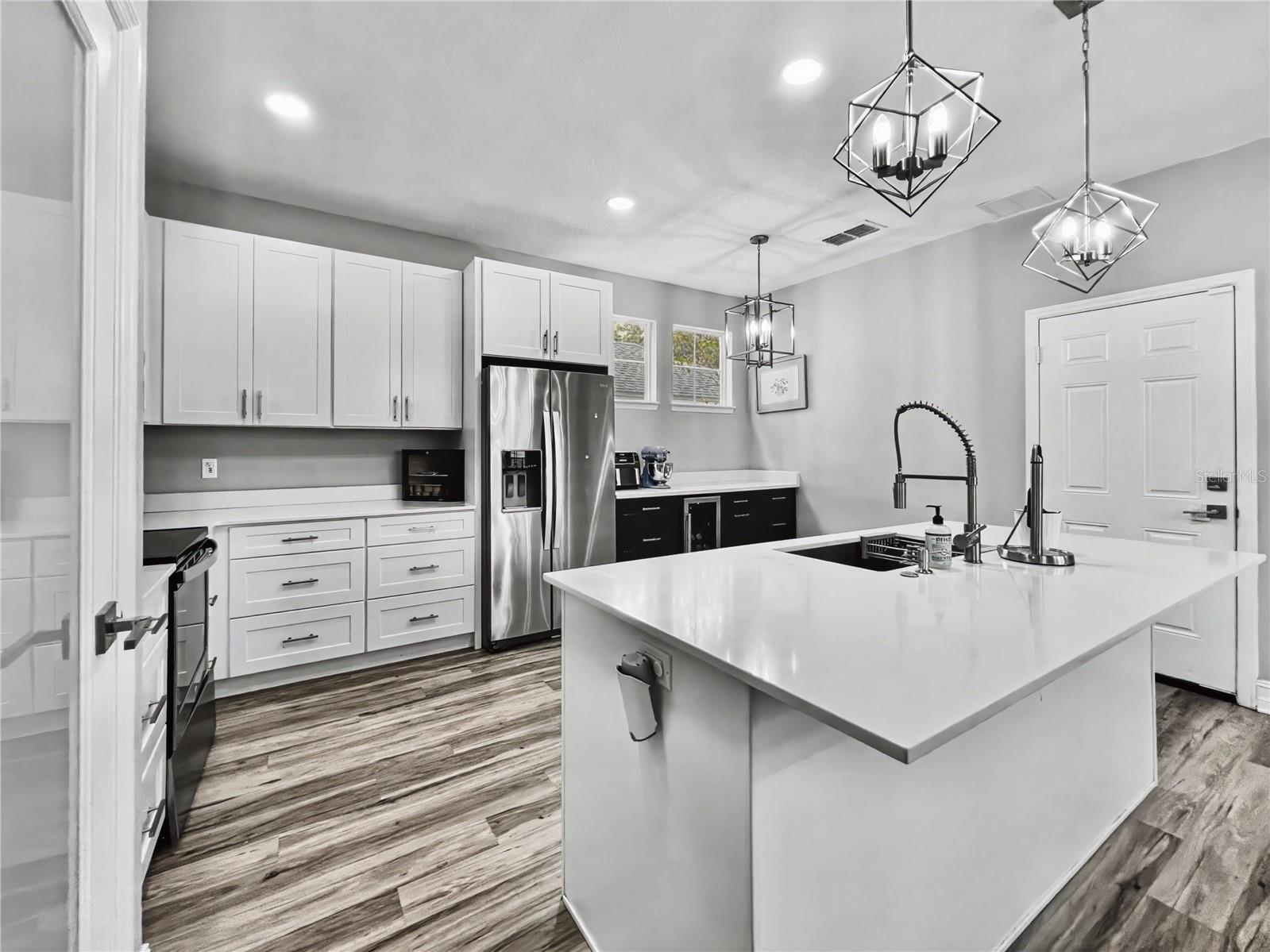 CELEBRATION LAKE EVALYN - Residential