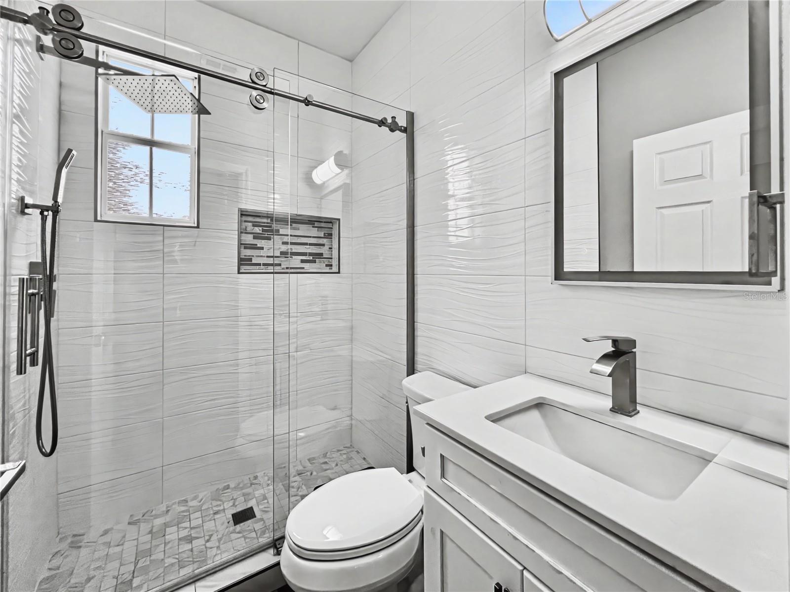 CELEBRATION LAKE EVALYN - Residential