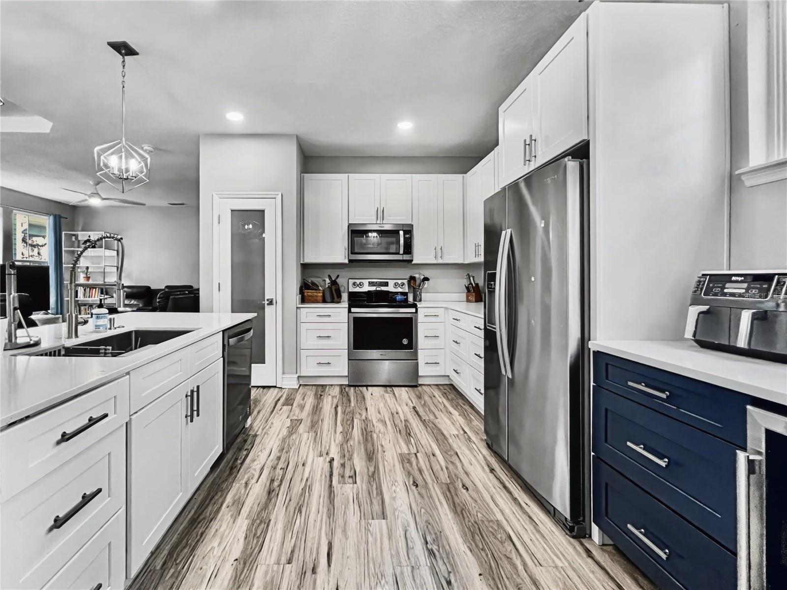 CELEBRATION LAKE EVALYN - Residential